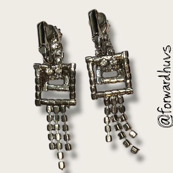 Vintage Clip-On Earrings – Reminiscent of 1950s Hollywood Glamour - Picture 5 of 10